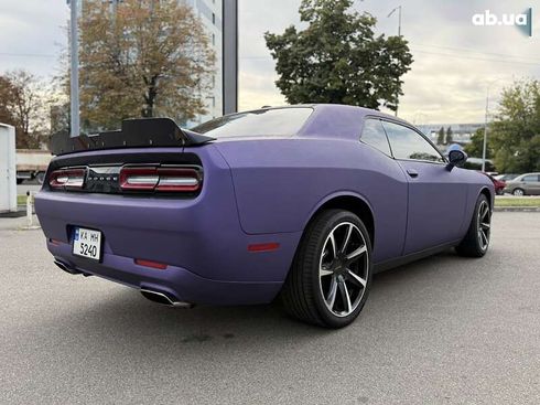 Dodge Challenger 2017 - фото 7