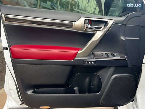Lexus GX 2020 - фото 14