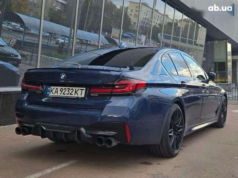BMW 5 серия 2021 - фото 7
