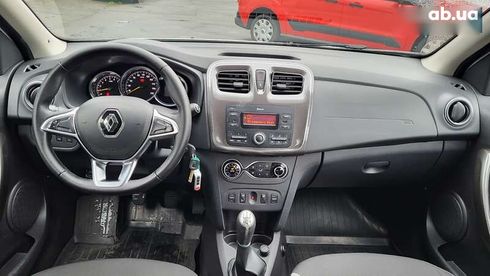 Renault Sandero Stepway 2021 - фото 19