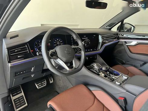 Volkswagen Touareg 2024 - фото 17