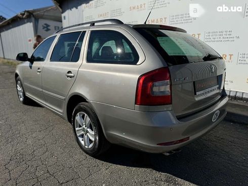 Skoda Octavia 2010 - фото 8