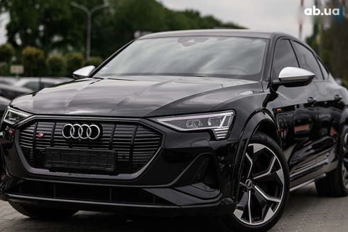 Audi E-Tron 2021 - фото 2