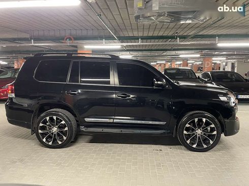 Toyota Land Cruiser 2020 - фото 7