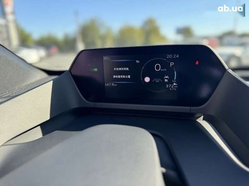 Toyota bZ 2025 - фото 18