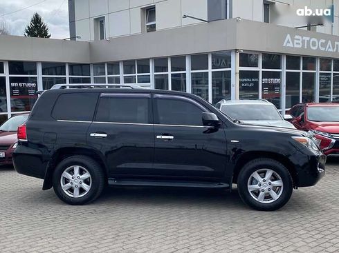 Lexus LX 2010 - фото 4