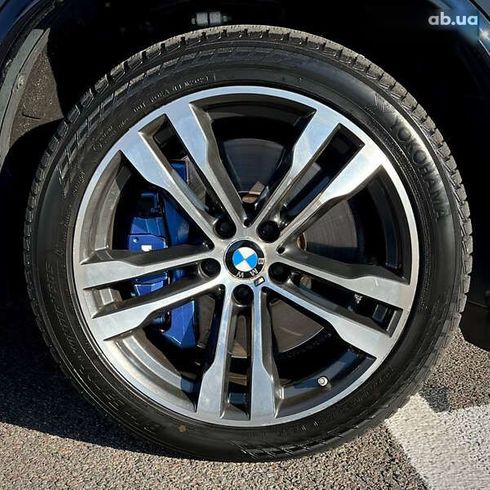 BMW X5 2017 - фото 14