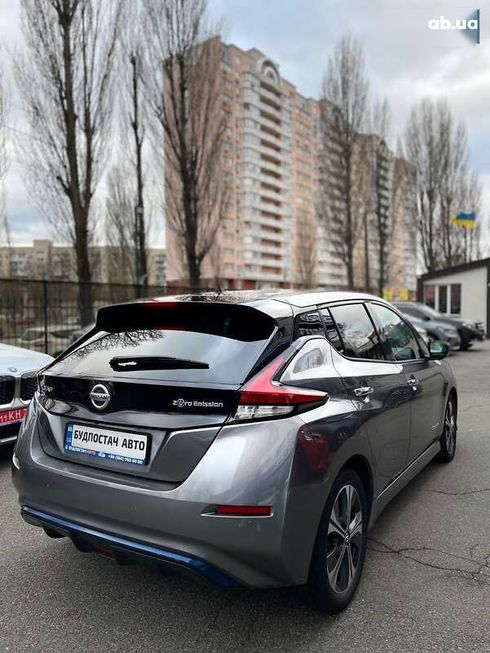 Nissan Leaf 2019 - фото 8