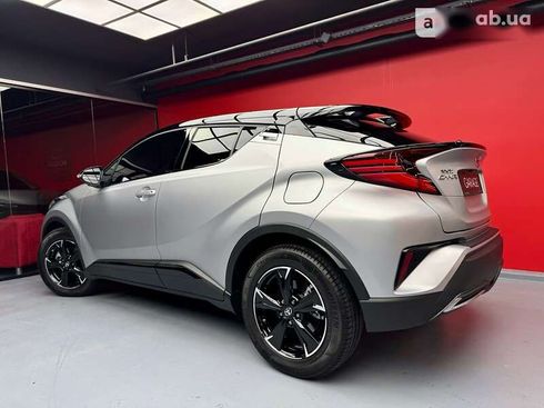 Toyota C-HR 2023 - фото 27