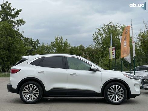 Ford Escape 2021 - фото 23
