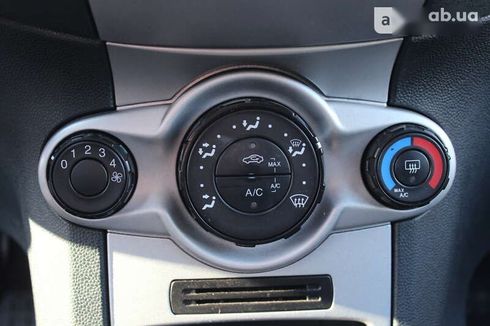 Ford Fiesta 2011 - фото 25