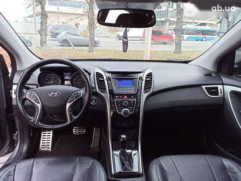 Hyundai Elantra 2014 - фото 16