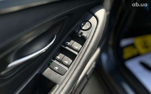 BMW 5 серия 2015 - фото 18