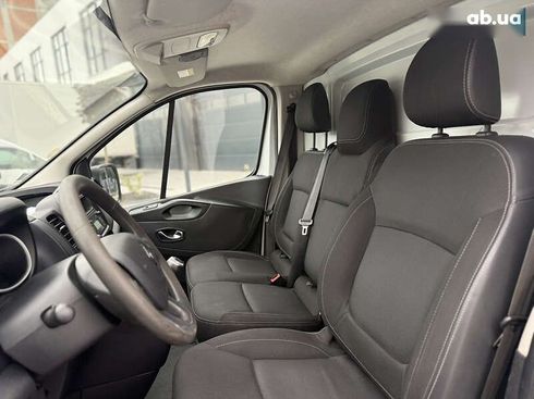 Renault Trafic 2021 - фото 8