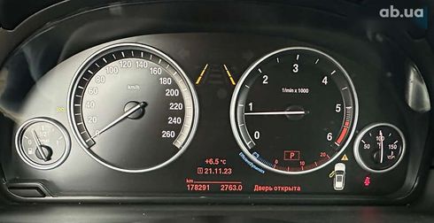BMW 5 серия 2017 - фото 16