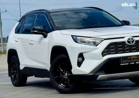 Toyota RAV4 2019 - фото 2