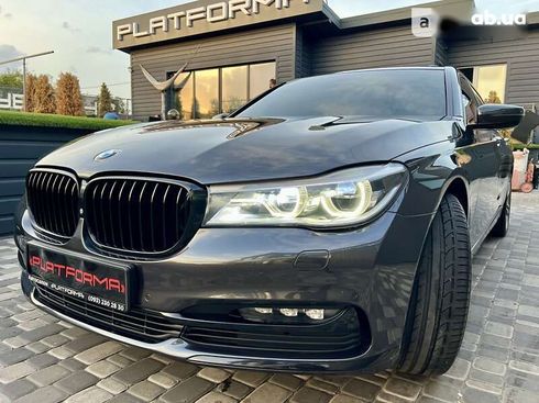 BMW 7 серия 2017 - фото 24