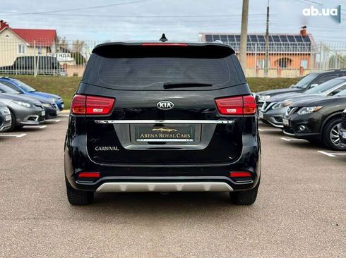 Kia Carnival 2020 - фото 14