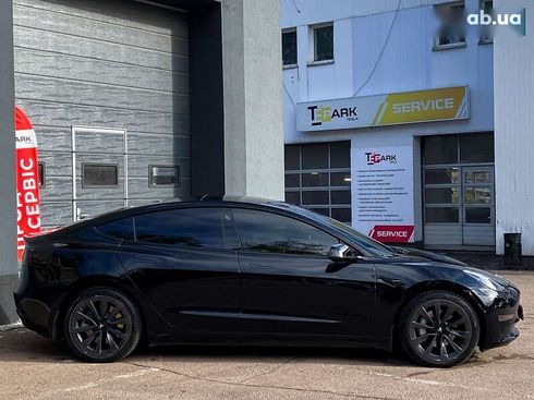 Tesla Model 3 2022 - фото 12