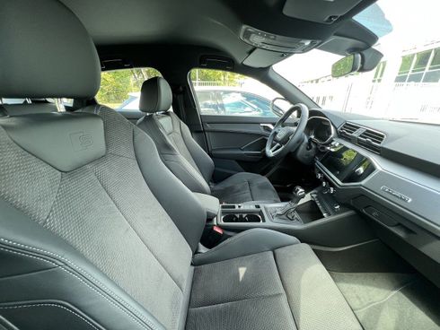 Audi Q3 2022 - фото 7