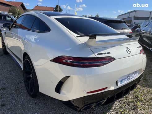 Mercedes-Benz AMG GT 4 2022 - фото 36