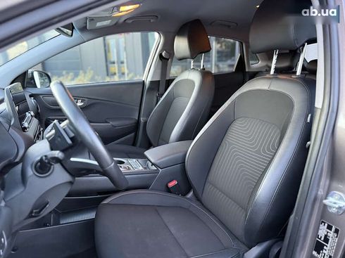 Hyundai Kona Electric 2022 - фото 9