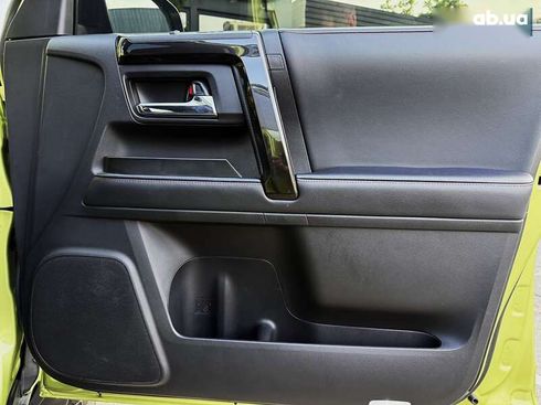 Toyota 4Runner 2021 - фото 28