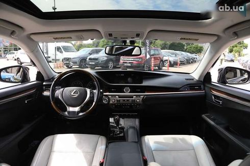 Lexus ES 2015 - фото 12