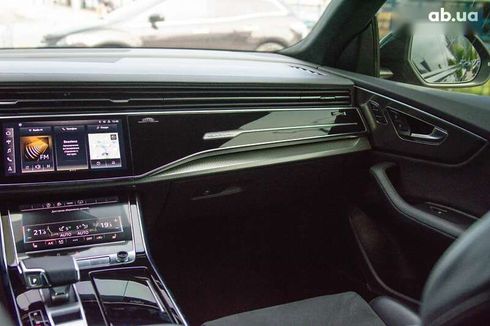 Audi RS Q8 2023 - фото 19