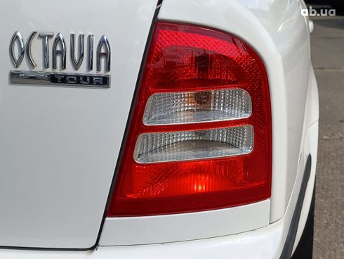 Skoda Octavia 2007 белый - фото 10