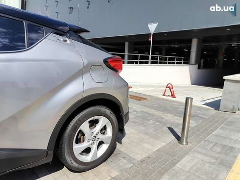 Toyota C-HR 2016 - фото 7