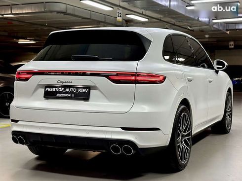 Porsche Cayenne 2019 - фото 19