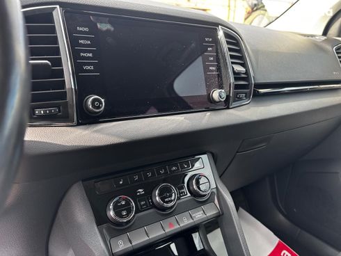 Skoda Karoq 2018 бежевый - фото 21