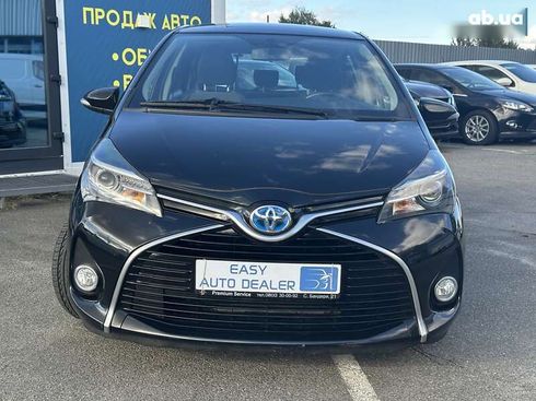 Toyota Yaris 2015 - фото 3