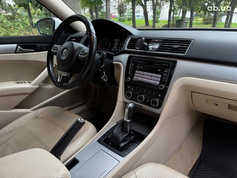 Volkswagen Passat 2012 белый - фото 84