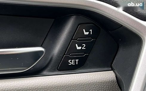 Toyota RAV4 2021 - фото 21