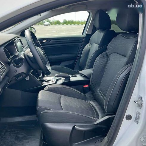 Renault Megane 2018 - фото 19