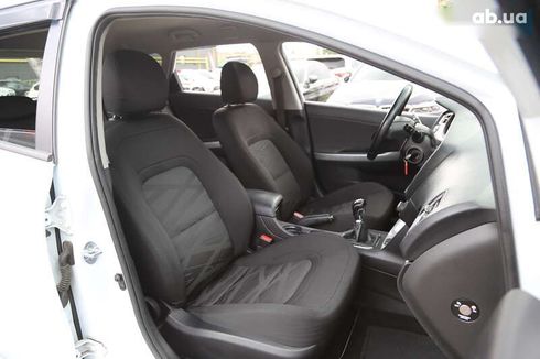 Kia Cee'd 2015 - фото 13