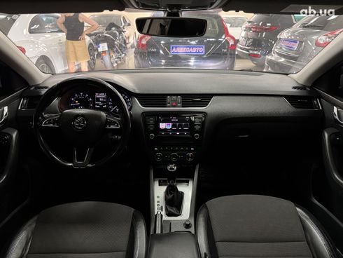 Skoda Octavia 2016 белый - фото 17