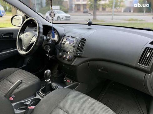 Hyundai i30 2010 - фото 12