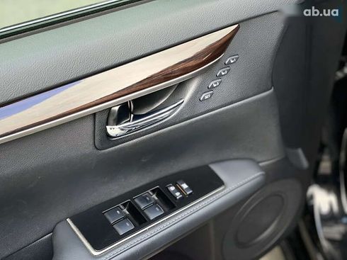 Lexus ES 2016 - фото 25