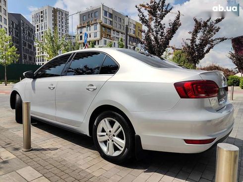 Volkswagen Jetta 2012 - фото 12