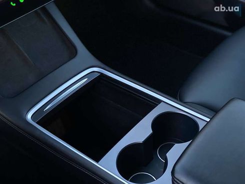 Tesla Model 3 2022 - фото 10