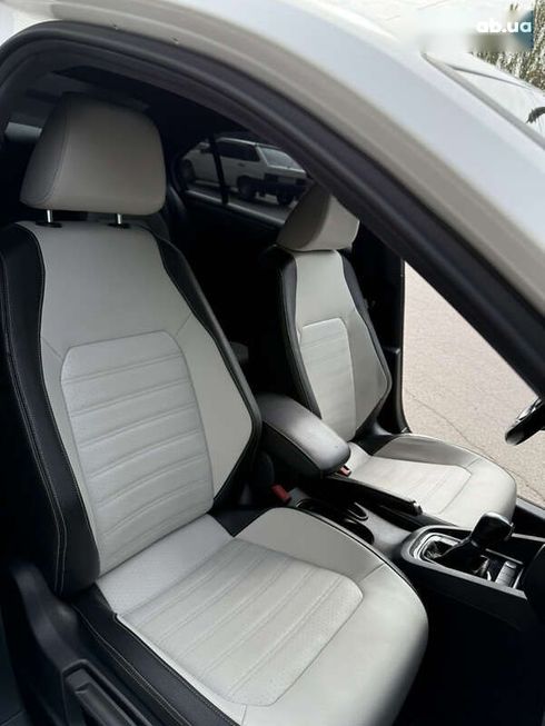 Volkswagen Jetta 2016 - фото 19