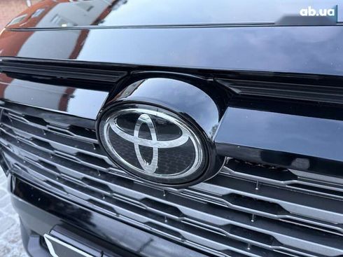 Toyota RAV4 2023 - фото 30