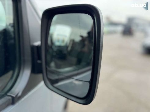 Renault Trafic 2020 - фото 29