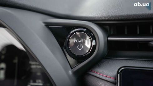 Lexus LBX 2023 - фото 24