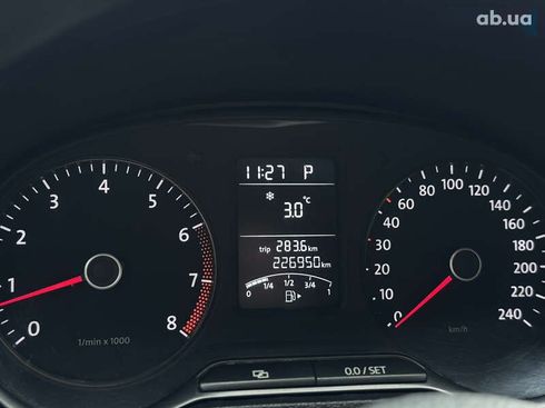 Volkswagen Polo 2012 - фото 29