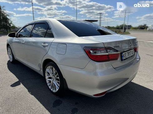 Toyota Camry 2017 - фото 11