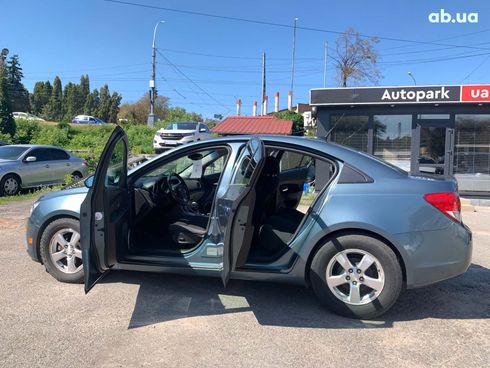 Chevrolet Cruze 2011 серый - фото 44